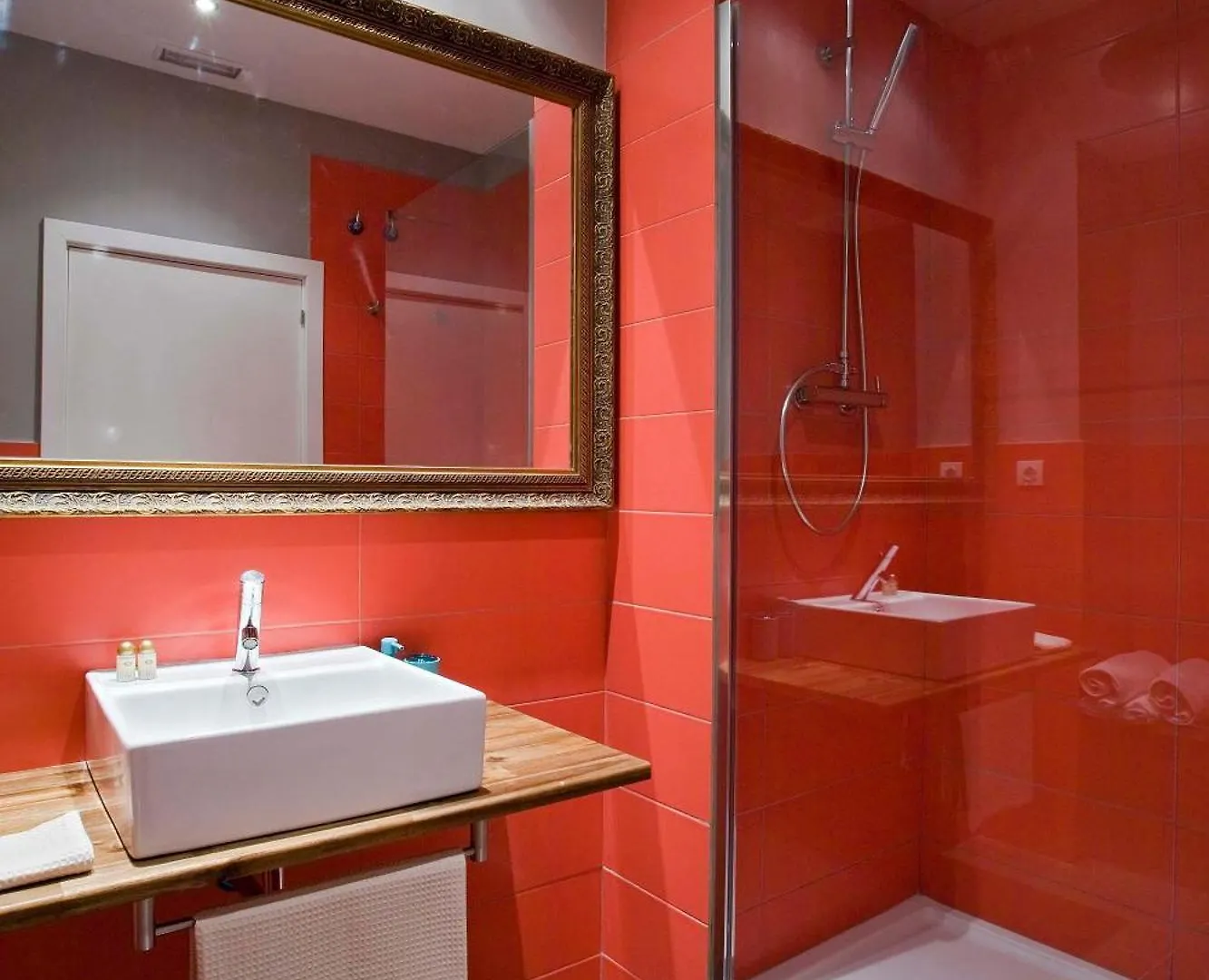 Violeta Boutique Hotel Barcelona 2*,